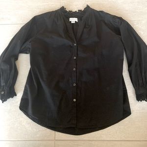 Velvet by Graham & Spencer black tunic blouse with lace trim